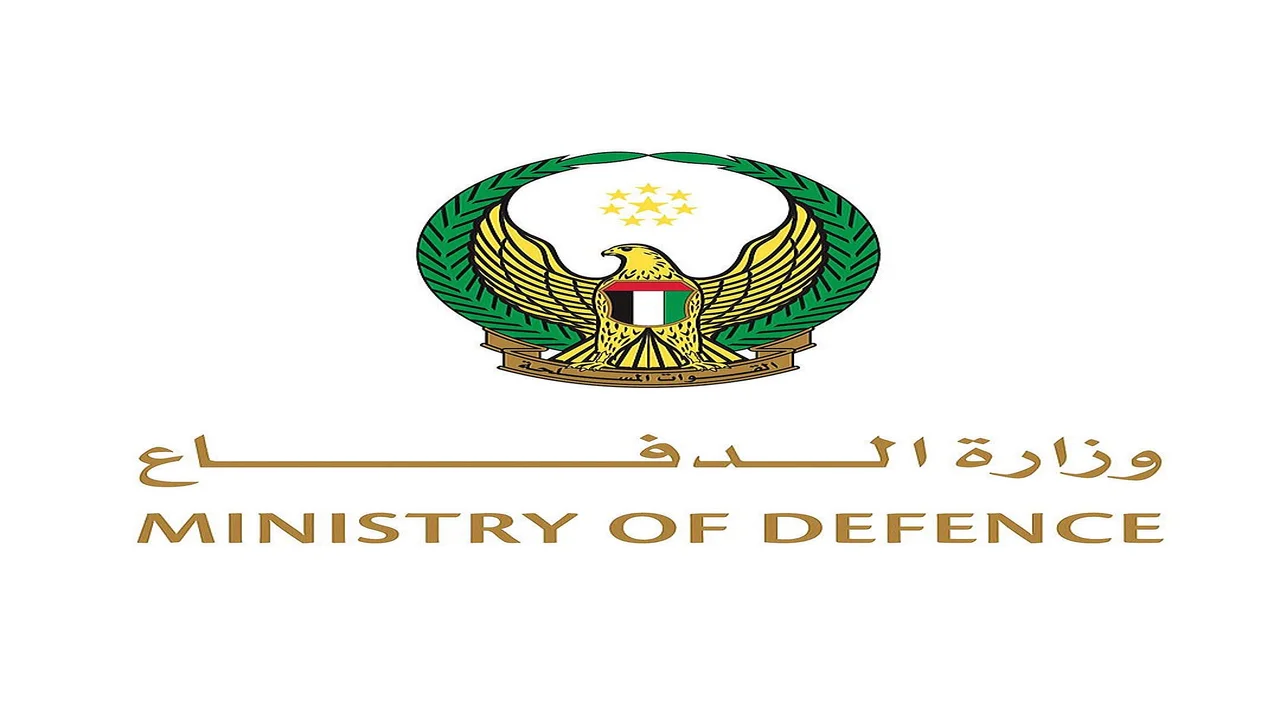 الدفاعات الجوية الإماراتية تتصدى لتهديدات صاروخية ومسيرات قادمة من الأراضي الإيرانية